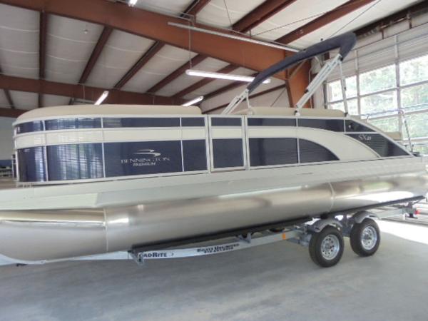 Bennington | New and Used Boats for Sale in MN